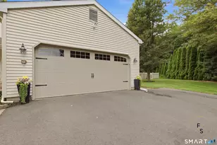 42 Posa Dr, Bristol, CT 06010 - Photo 27