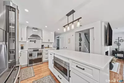22 Kingwood Place, New Britain, CT 06053 - Photo 3
