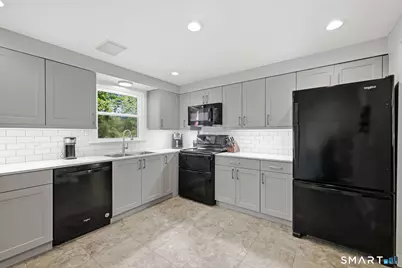 81 Warren Avenue, Vernon, CT 06066 - Photo 5