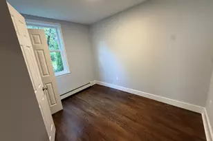 35 Wooster St, Danbury, CT 06810 - Photo 5