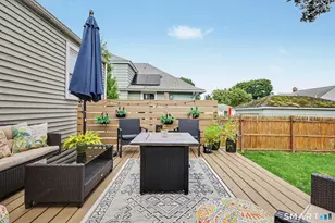 889 Wilcoxson Ave, Stratford, CT 06614 - Photo 31