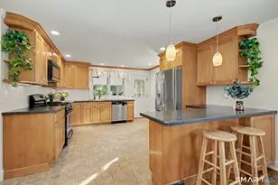 889 Wilcoxson Ave, Stratford, CT 06614 - Photo 5