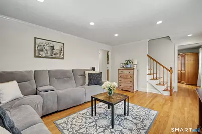 889 Wilcoxson Avenue, Stratford, CT 06614 - Photo 17