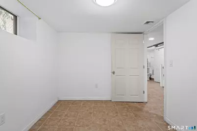 302 Dover Street, Bridgeport, CT 06610 - Photo 29