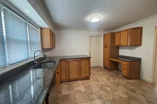 160 Elm St, West Haven, CT 06516 - Photo 9