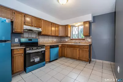 2 Craftwood Road #25, Waterbury, CT 06704 - Photo 7