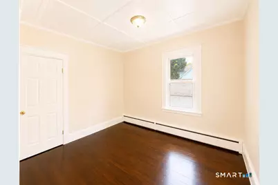 302 Lakeview Avenue, Waterbury, CT 06705 - Photo 11