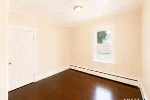 302 Lakeview Ave, Waterbury, CT 06705 - Photo 11