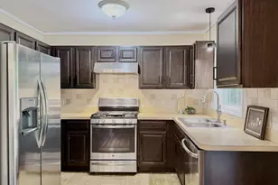 29 Sycamore Way, Wallingford, CT 06492 - Photo 5
