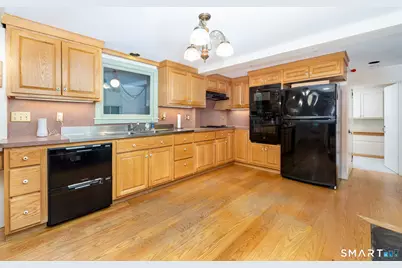 73 Westledge Road, Simsbury, CT 06092 - Photo 13