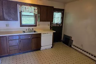 13 Haddad Dr, Danbury, CT 06810 - Photo 5