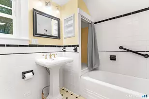 587 Taugwonk Rd, Stonington, CT 06378 - Photo 15
