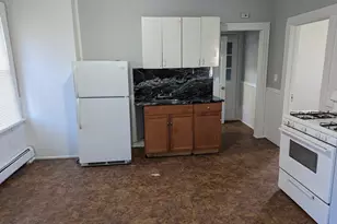 105 Rhodes St, New Britain, CT 06051 - Photo 3