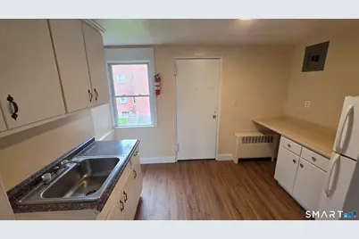 942 Wethersfield Avenue #3, Hartford, CT 06114 - Photo 7
