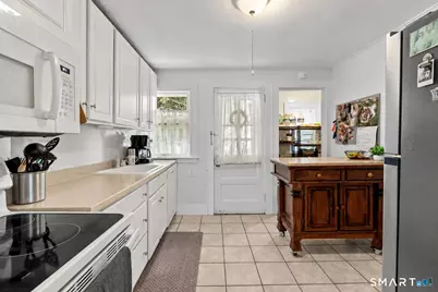 134-136 Whitman Avenue, West Hartford, CT 06107 - Photo 25