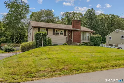 119 Park Ave Extension, Montville, CT 06382 - Photo 1