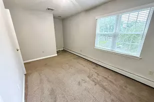 2605 Albany Ave, West Hartford, CT 06117 - Photo 25