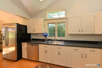 42 Berkshire Road, Southbury, CT 06488 - Photo 7