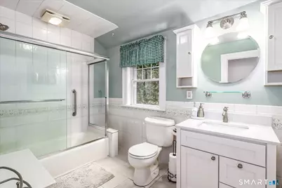 10 Crown Street, Trumbull, CT 06611 - Photo 25