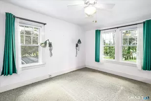 10 Crown St, Trumbull, CT 06611 - Photo 21