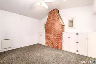 10 Crown St, Trumbull, CT 06611 - Photo 19