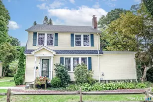 10 Crown St, Trumbull, CT 06611 - Photo 3