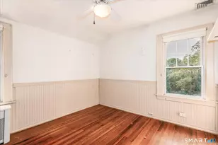 10 Crown St, Trumbull, CT 06611 - Photo 25