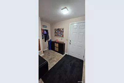 2 Metacomet Drive, East Granby, CT 06026 - Photo 33