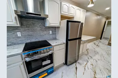 209 Main Street #3D, Danbury, CT 06810 - Photo 5