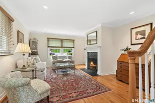 98 Roberton Crossing, Fairfield, CT 06825 - Photo 3