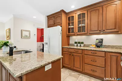 98 Roberton Crossing, Fairfield, CT 06825 - Photo 7
