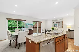 98 Roberton Crossing, Fairfield, CT 06825 - Photo 11