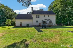 28 Tanglewood Dr, Preston, CT 06365 - Photo 3