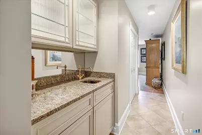 690 Forest Road #463, West Haven, CT 06516 - Photo 7