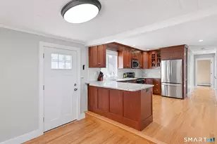 73 Alden St, Fairfield, CT 06824 - Photo 5