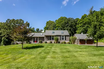 31 Bethwood Lane, Woodbury, CT 06798 - Photo 3