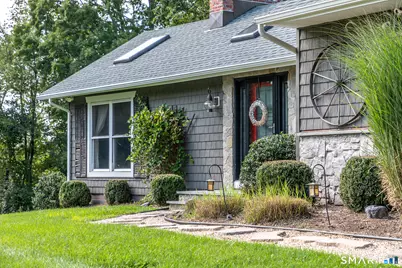 31 Bethwood Lane, Woodbury, CT 06798 - Photo 7