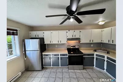 495 Scott Road #3, Waterbury, CT 06705 - Photo 3