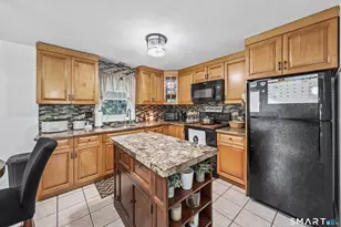 21 Lancaster St, Watertown, CT 06779 - Photo 7