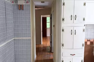 36 Chauncey Rd, Hamden, CT 06514 - Photo 3