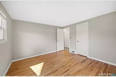 39 Whiteside Street, Newington, CT 06111 - Photo 15