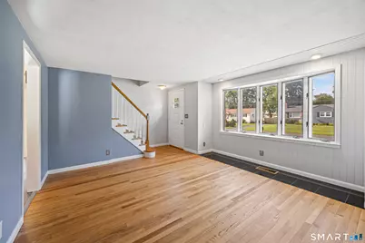 39 Whiteside Street, Newington, CT 06111 - Photo 5