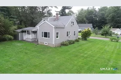 88 Vineyard Road, Hamden, CT 06517 - Photo 3