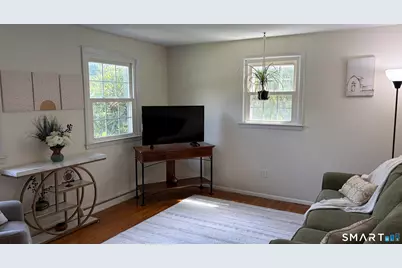 7 Massachusetts Road, Montville, CT 06370 - Photo 15