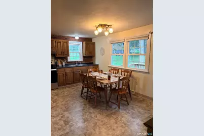 7 Massachusetts Road, Montville, CT 06370 - Photo 11