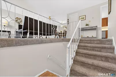 5 Parsons Drive, Simsbury, CT 06070 - Photo 3