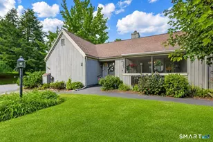 138 Bison Ln, Stratford, CT 06614 - Photo 1