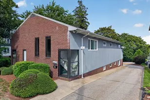 268 Montauk Ave, New London, CT 06320 - Photo 1