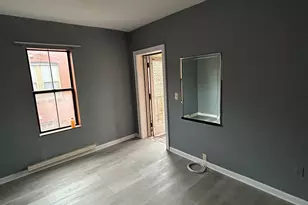 34 Essex St, Hartford, CT 06114 - Photo 13