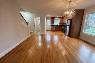 562 Light St, Stratford, CT 06614 - Photo 5